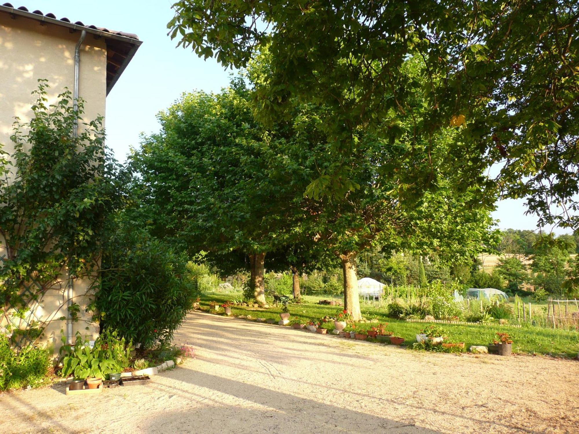 La Source, Vegetarian Guest House Chabeuil Buitenkant foto